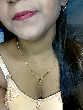 Snapshot of Neha533 chatting on 5, 11, 2025 Neha533 online show from 5, 11, 2025