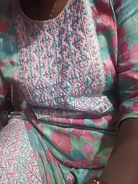 Snapshot of hyd_couple7878 chatting on 13, 11, 2025 hyd couple7878 online show from 13, 11, 2025