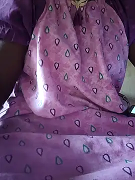 Snapshot of hyd_couple7878 chatting on 5, 12, 2025 hyd couple7878 online show from 5, 12, 2025