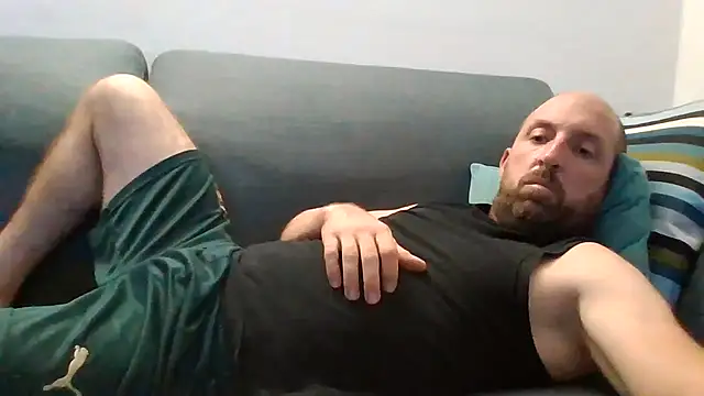 Snapshot of luca_beech88 chatting on 6, 7, 2026 luca beech88 online show from 6, 7, 2026