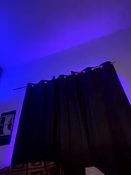 Snapshot of lion_cherry21 chatting on 11, 11, 2025 lion cherry21 online show from 11, 11, 2025