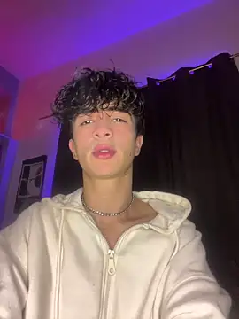 Snapshot of lion_cherry21 chatting on 17, 11, 2025 lion cherry21 online show from 17, 11, 2025