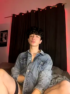 Snapshot of lion_cherry21 chatting on 26, 11, 2025 lion cherry21 online show from 26, 11, 2025