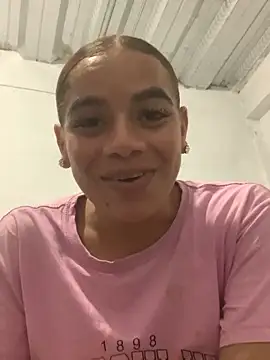 Snapshot of Megan2026 chatting on 16, 11, 2025 Megan2026 online show from 16, 11, 2025