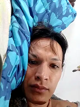 Snapshot of PaulinaLondra2 chatting on 16, 12, 2025 PaulinaLondra2 online show from 16, 12, 2025