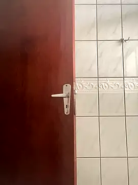 Snapshot of D_didih chatting on 2, 12, 2025 D didih online show from 2, 12, 2025