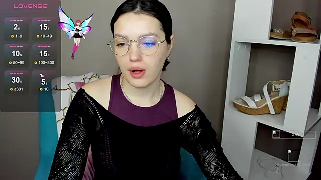 Snapshot of Karina_Kellyy chatting on 16, 11, 2025 Karina Kellyy online show from 16, 11, 2025