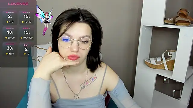 Snapshot of Karina_Kellyy chatting on 20, 11, 2025 Karina Kellyy online show from 20, 11, 2025