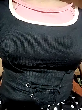 Snapshot of LenaLy2k chatting on 27, 11, 2025 LenaLy2k online show from 27, 11, 2025