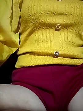 Snapshot of LenaLy2k chatting on 15, 12, 2025 LenaLy2k online show from 15, 12, 2025