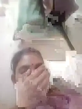 Snapshot of Jooli_cuty chatting on 23, 11, 2025 Jooli cuty online show from 23, 11, 2025