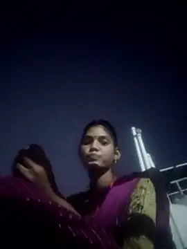 Snapshot of Jooli_cuty chatting on 4, 12, 2025 Jooli cuty online show from 4, 12, 2025