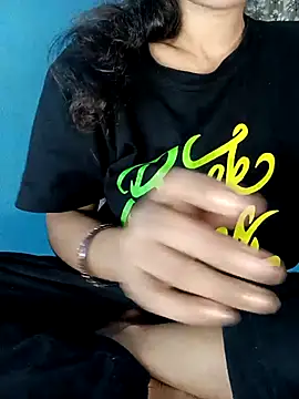 Snapshot of Saniya76 chatting on 6, 11, 2025 Saniya76 online show from 6, 11, 2025