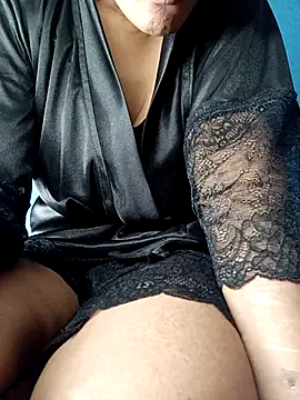 Snapshot of Saniya76 chatting on 13, 11, 2025 Saniya76 online show from 13, 11, 2025