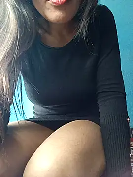 Snapshot of Saniya76 chatting on 3, 12, 2025 Saniya76 online show from 3, 12, 2025