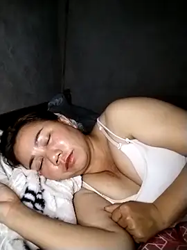 Snapshot of be-yeu chatting on 10, 11, 2025 be-yeu online show from 10, 11, 2025