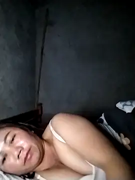 Snapshot of be-yeu chatting on 12, 11, 2025 be-yeu online show from 12, 11, 2025