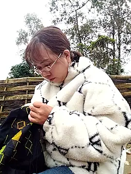 Snapshot of be-yeu chatting on 19, 11, 2025 be-yeu online show from 19, 11, 2025