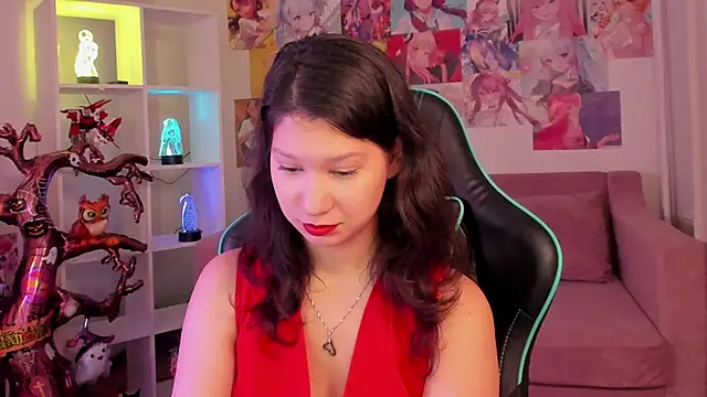 Snapshot of SaraDenars chatting on 7, 11, 2025 SaraDenars online show from 7, 11, 2025