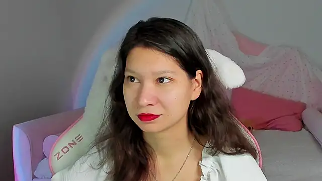 Snapshot of SaraDenars chatting on 27, 11, 2025 SaraDenars online show from 27, 11, 2025