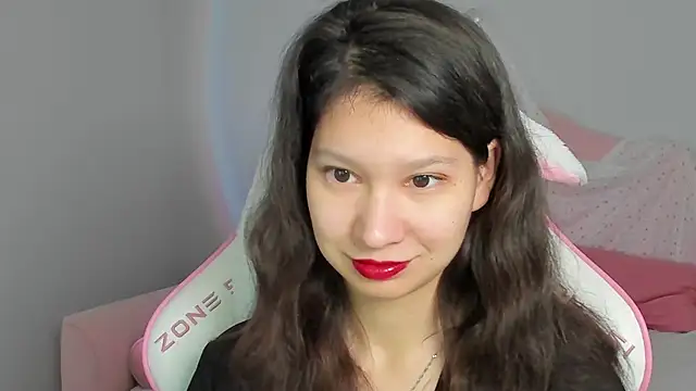 Snapshot of SaraDenars chatting on 30, 11, 2025 SaraDenars online show from 30, 11, 2025