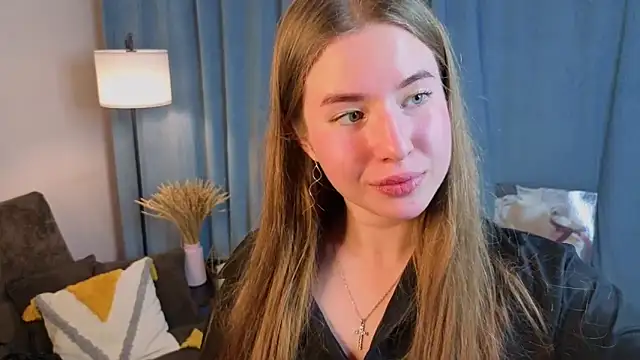 Snapshot of MowasaBritten chatting on 19, 11, 2025 MowasaBritten online show from 19, 11, 2025