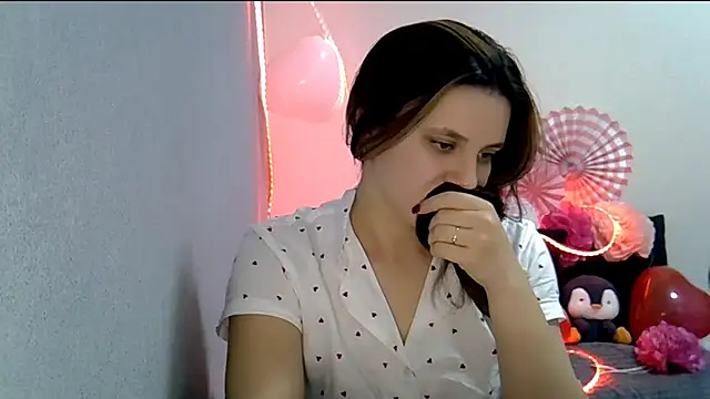 KiraHoney online show from 14, 2, 2026