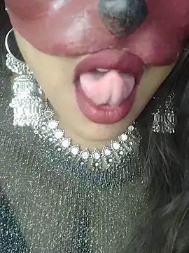 Snapshot of SEXYY_TRANSY_WITH_GIRL chatting on 18, 12, 2025 SEXYY TRANSY WITH GIRL online show from 18, 12, 2025