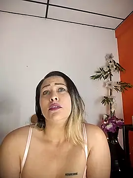 Snapshot of wandalive chatting on 27, 11, 2025 wandalive online show from 27, 11, 2025