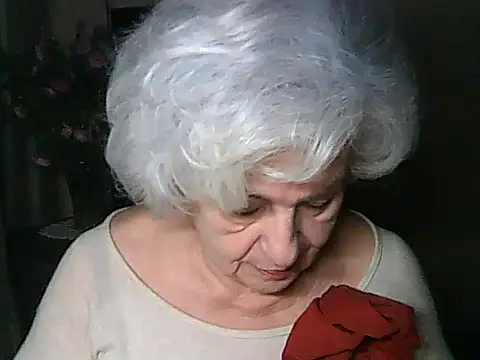 Snapshot of ValeriaKroww chatting on 14, 11, 2025 ValeriaKroww online show from 14, 11, 2025