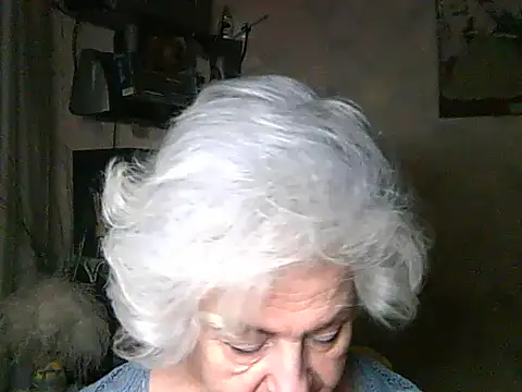 Snapshot of ValeriaKroww chatting on 13, 12, 2025 ValeriaKroww online show from 13, 12, 2025