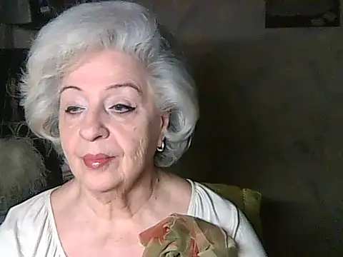 Snapshot of ValeriaKroww chatting on 19, 12, 2025 ValeriaKroww online show from 19, 12, 2025