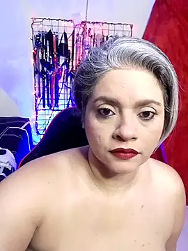 Snapshot of sexysubMila chatting on 4, 12, 2025 sexysubMila online show from 4, 12, 2025