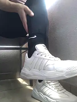 Snapshot of Xeena_ chatting on 14, 11, 2025 Xeena online show from 14, 11, 2025