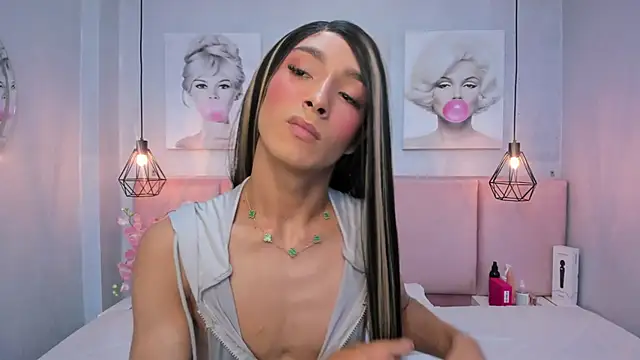 Snapshot of sensual_skinny chatting on 18, 11, 2025 sensual skinny online show from 18, 11, 2025