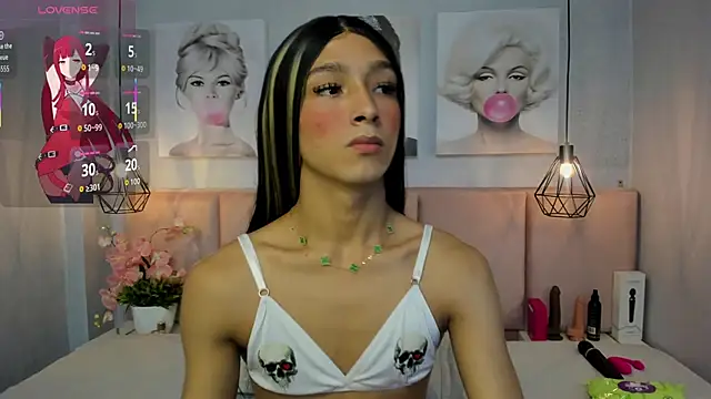 Snapshot of sensual_skinny chatting on 21, 11, 2025 sensual skinny online show from 21, 11, 2025