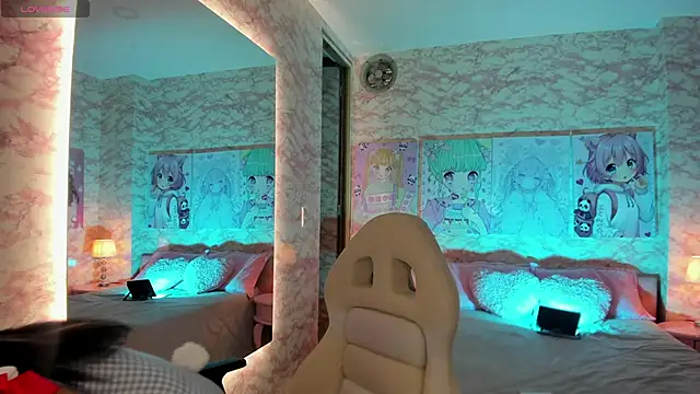 Snapshot of sensual_skinny chatting on 16, 12, 2025 sensual skinny online show from 16, 12, 2025