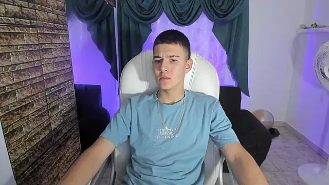 Aleck Boy online show from 22, 11, 2025