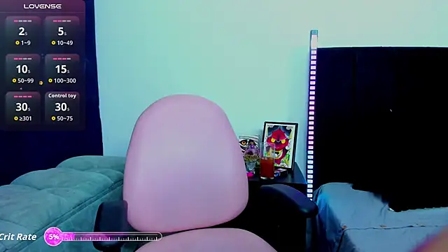 Snapshot of allison__horny chatting on 21, 11, 2025 allison horny online show from 21, 11, 2025