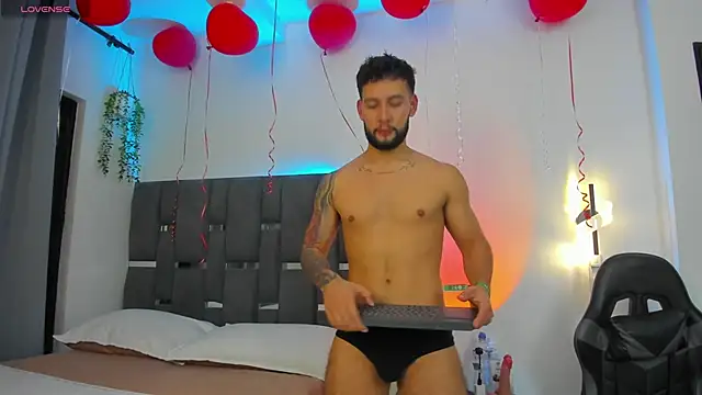 Snapshot of noah_corvelle chatting on 24, 2, 2026 noah corvelle online show from 24, 2, 2026