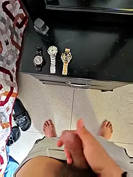 Snapshot of Dirty-Guy-Naugthy chatting on 8, 11, 2025 Dirty-Guy-Naugthy online show from 8, 11, 2025