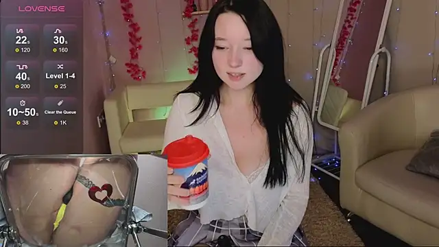 Hanako Rey online show from 4, 12, 2025