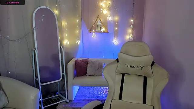 Hanako Rey online show from 4, 2, 2026