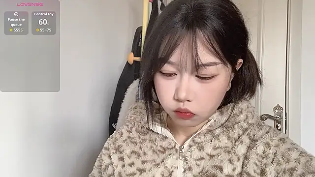 Snapshot of Xiaoji61 chatting on 24, 11, 2025 Xiaoji61 online show from 24, 11, 2025