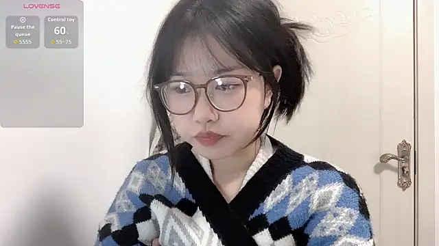 Snapshot of Xiaoji61 chatting on 28, 11, 2025 Xiaoji61 online show from 28, 11, 2025