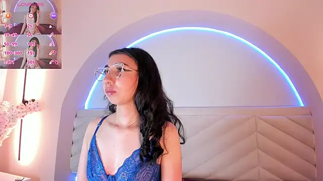 Isabella Crofts online show from 19, 5, 2026