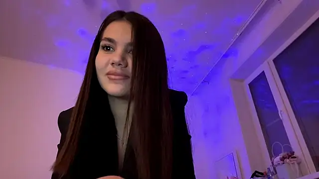 Snapshot of Priscillla_Cute chatting on 8, 11, 2025 Priscillla Cute online show from 8, 11, 2025