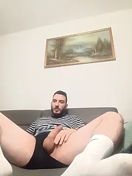 Snapshot of snncdgn chatting on 11, 11, 2025 snncdgn online show from 11, 11, 2025