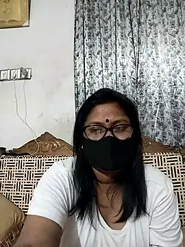 Snapshot of munni-506 chatting on 11, 11, 2025 munni-506 online show from 11, 11, 2025