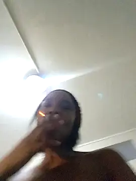 Snapshot of Mommy_Sienna chatting on 27, 11, 2025 Mommy Sienna online show from 27, 11, 2025